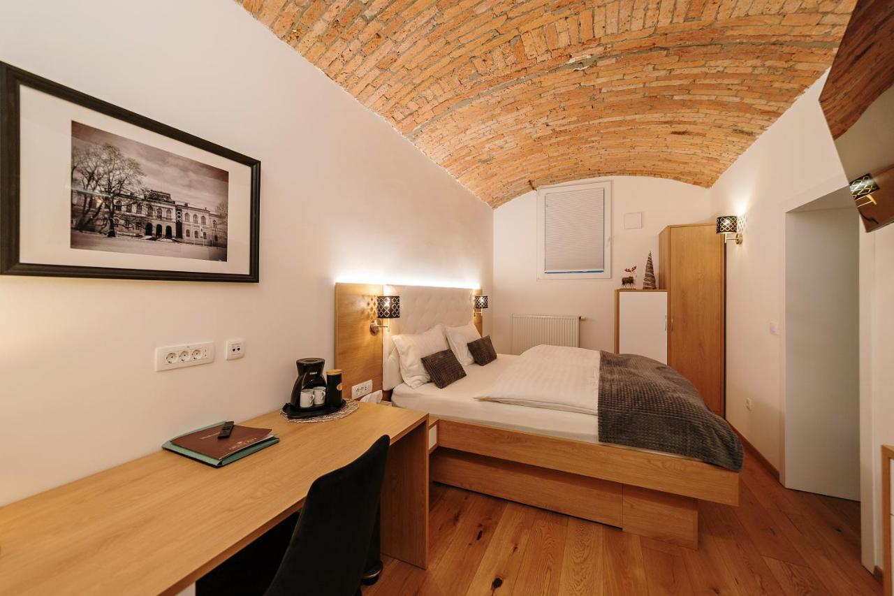 Hotel Operna Klet Lublaň Exteriér fotografie